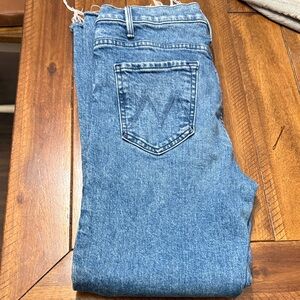 MOTHER Ankle Cropped Jeans in Blue